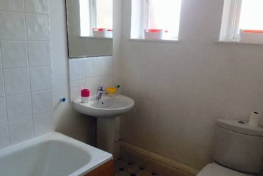 2 bed flat, Plumptre Street, Lace market, Nottingham, NG11JL - Image 11