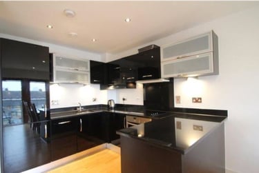 2 bed flat, Adventurers Court, City centre, York, YO17ND - Image 2
