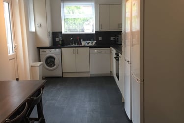 6 bed house, Polsloe Road, Mount pleasant, Exeter, EX12HL - Image 6