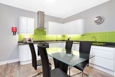 5 bed house, Ashley st (includes bills), Ashbourne rd area, Derby, DE223DA - Image 1