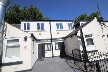 3 bed flat, Ecclesall Road, Ecclesall, Sheffield, S118PF - Image 9