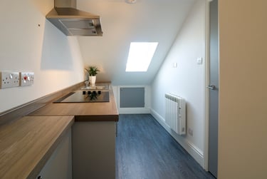 1 bed studio, Cheltenham Place, Mutley plain, Plymouth, PL47DZ - Image 4