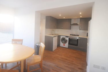 4 bed house, Marle Hill Road, Francis close hall, Cheltenham, GL504LW - Image 1