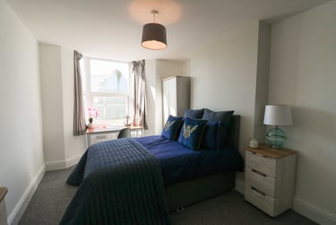 3 bed flat, Abingdon Road, City Centre, Plymouth, PL46HZ - Image 2