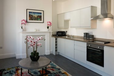 3 bed flat, Abingdon Road, City Centre, Plymouth, PL46HZ - Image 4