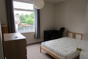 3 bed house, Langley St, Ashbourne rd area, Derby, DE223GN - Image 1