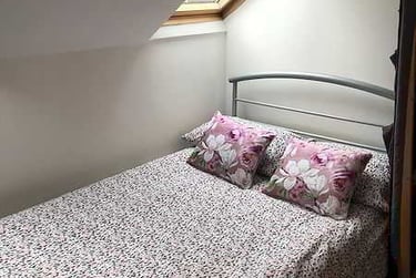 2 bed flat, Old Tiverton Road, St Sidwells, Exeter, EX46NG - Image 5