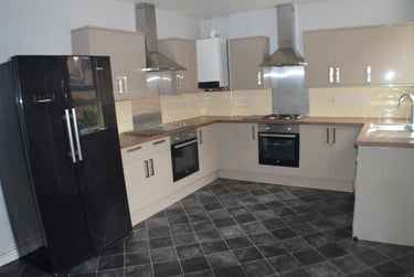 6 bed house, Woodborough Road, Arboretum, Nottingham, NG31AZ - Image 3