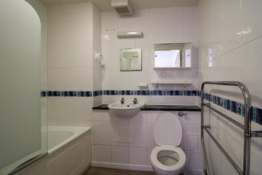1 bed studio, 22 Constantine Street, City Centre, Plymouth, PL48AF - Image 5