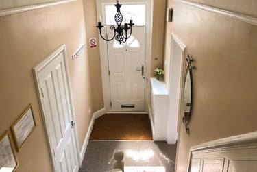 6 bed house, Steene Street, City Centre, Northampton, NN55EX - Image 1