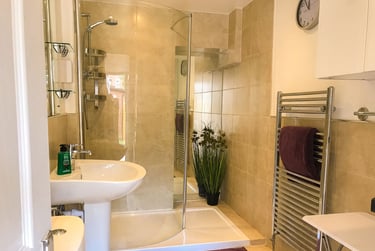 6 bed house, Steene Street, City Centre, Northampton, NN55EX - Image 2