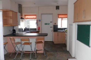 1 bed house, Magdalen Yard Road, West end, Dundee, DD21BA - Image 3