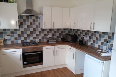 5 bed house, Semilong Road, Semilong, Northampton, NN26BT - Image 2