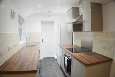 2 bed house, Warwick Street, Dunkirk, Nottingham, NG72PJ - Image 1
