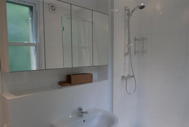 4 bed flat, Warwick Road, Earls court, London, SW59EJ - Image 2