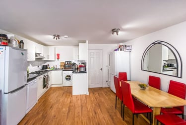 6 bed house, Mast House Terrace, E14, London, E143RW - Image 2