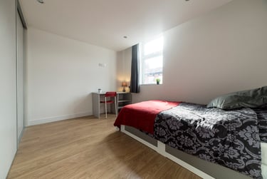 6 bed house, Cedar Grove, Fallowfield, Manchester, M146YF - Image 2
