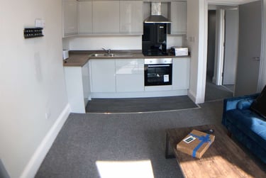 2 bed flat, Ermington Terrace, Mutley, Plymouth, PL46QG - Image 2