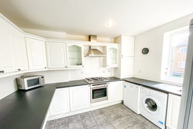 4 bed flat, Elizabeth Close, E14, London, E146DW - Image 6