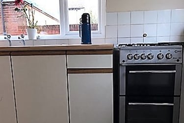 5 bed house, Highfield crescent, Highfield, Southampton, SO171SF - Image 5