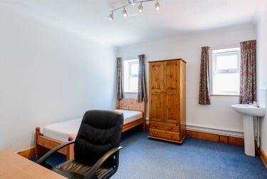 9 bed house, Pine avenue, Near university, Bournemouth, BH124AG - Image 8