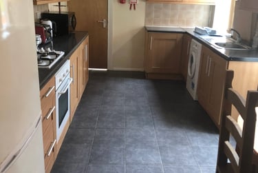 5 bed house, Adams avenue, Abington, Northampton, NN14LJ - Image 2