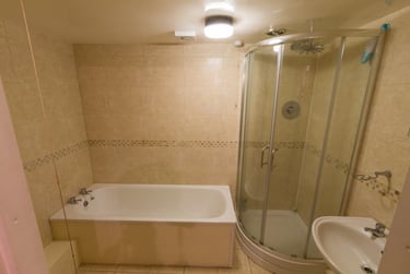 7 bed house, Brudenell rd, Hyde park, Leeds, LS61HA - Image 4