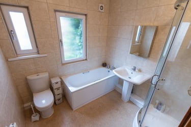 6 bed house, Queens road, Hyde park, Leeds, LS61HU - Image 4