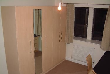 4 bed flat, Kirkstall Lane, Kirkstall, Leeds, LS53BE - Image 4
