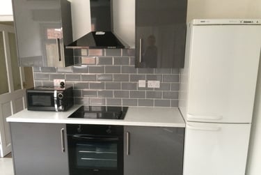 2 bed house, Boswell street, Near university, Middlesbrough, TS12HT - Image 1