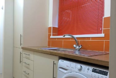 4 bed house, Clarendon road, Near university, Middlesbrough, TS13DW - Image 3