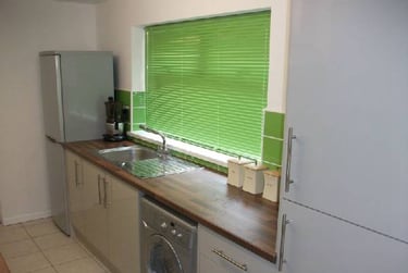4 bed house, Clarendon road, Near university, Middlesbrough, TS13DW - Image 2