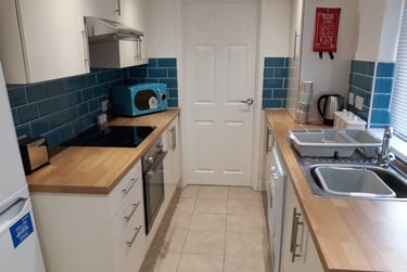 4 bed house, Princes road, Near university, Middlesbrough, TS14BB - Image 2
