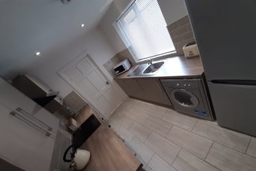 4 bed house, Victoria road, Near university, Middlesbrough, TS13HR - Image 10