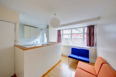 4 bed house, The bittoms, Near university, Kingston, KT12AR - Image 7