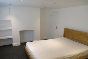 5 bed house, Courtenay Street, Francis Close Hall, Cheltenham, GL504LR - Image 9