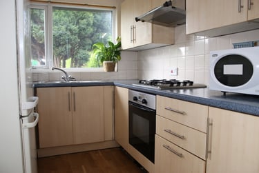 5 bed house, Mayfield Rd, Swaythling, Southampton, SO173SW - Image 2