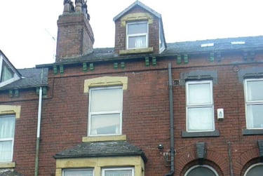 3 bed house, Royal park road, Hyde park, Leeds, LS61HW - Image 1