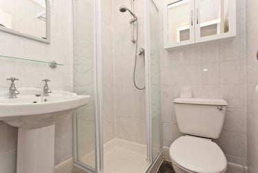 5 bed house, Redbreast Road North, Winton, Bournemouth, BH93JF - Image 8