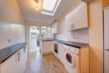 5 bed house, Horace road, Near university, Kingston, KT12SL - Image 3