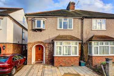 5 bed house, Horace road, Near university, Kingston, KT12SL - Image 1