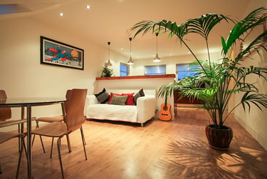 3 bed flat, Lisson Grove, Mutley, Plymouth, PL47DN - Image 2