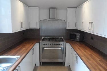 6 bed house, Hibbert street, Rusholme, Manchester, M145NT - Image 1