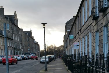 4 bed flat, Albany street, New town, Edinburgh, EH13PQ - Image 1