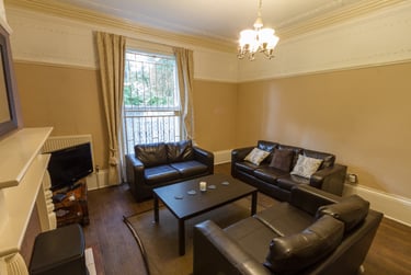 7 bed house, Headingley lane, Hyde park, Leeds, LS62EB - Image 4