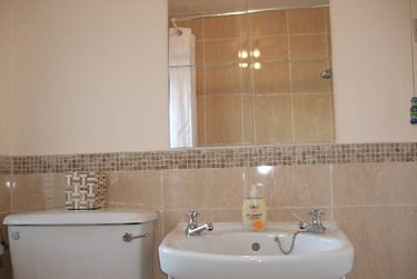 1 bed flat, Minute walk to university, Middle Street, Near university, Portsmouth, PO54BX - Image 8