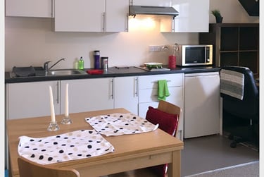 1 bed studio, 353 North Road West, City Centre, Plymouth, PL15DJ - Image 3