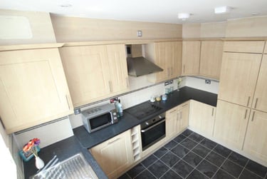 6 bed house, Broom street, Ecclesall, Sheffield, S102DA - Image 2