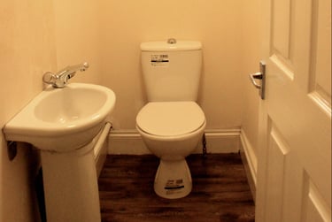 6 bed house, Greenbank Avenue, Greenbank, Plymouth, PL48PU - Image 2