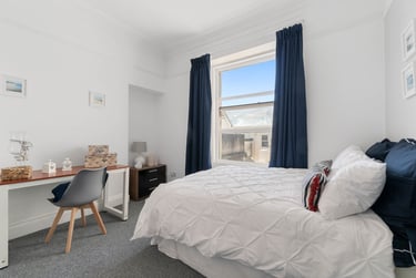 7 bed house, Prospect street, Lipson, Plymouth, PL48NY - Image 2